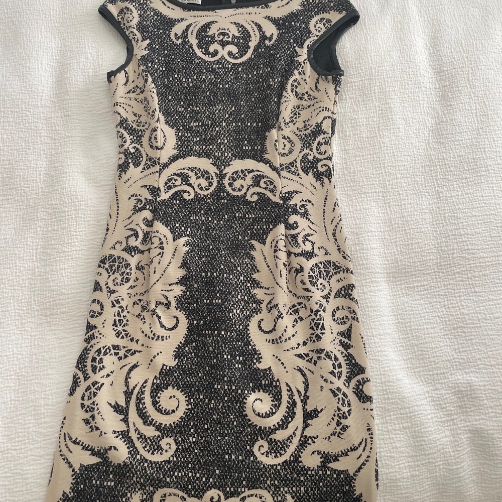 Maggie London dress with faux leather trimmed cap sleeves - NEVER WORN!